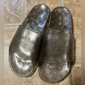 Coach Slides Size 9